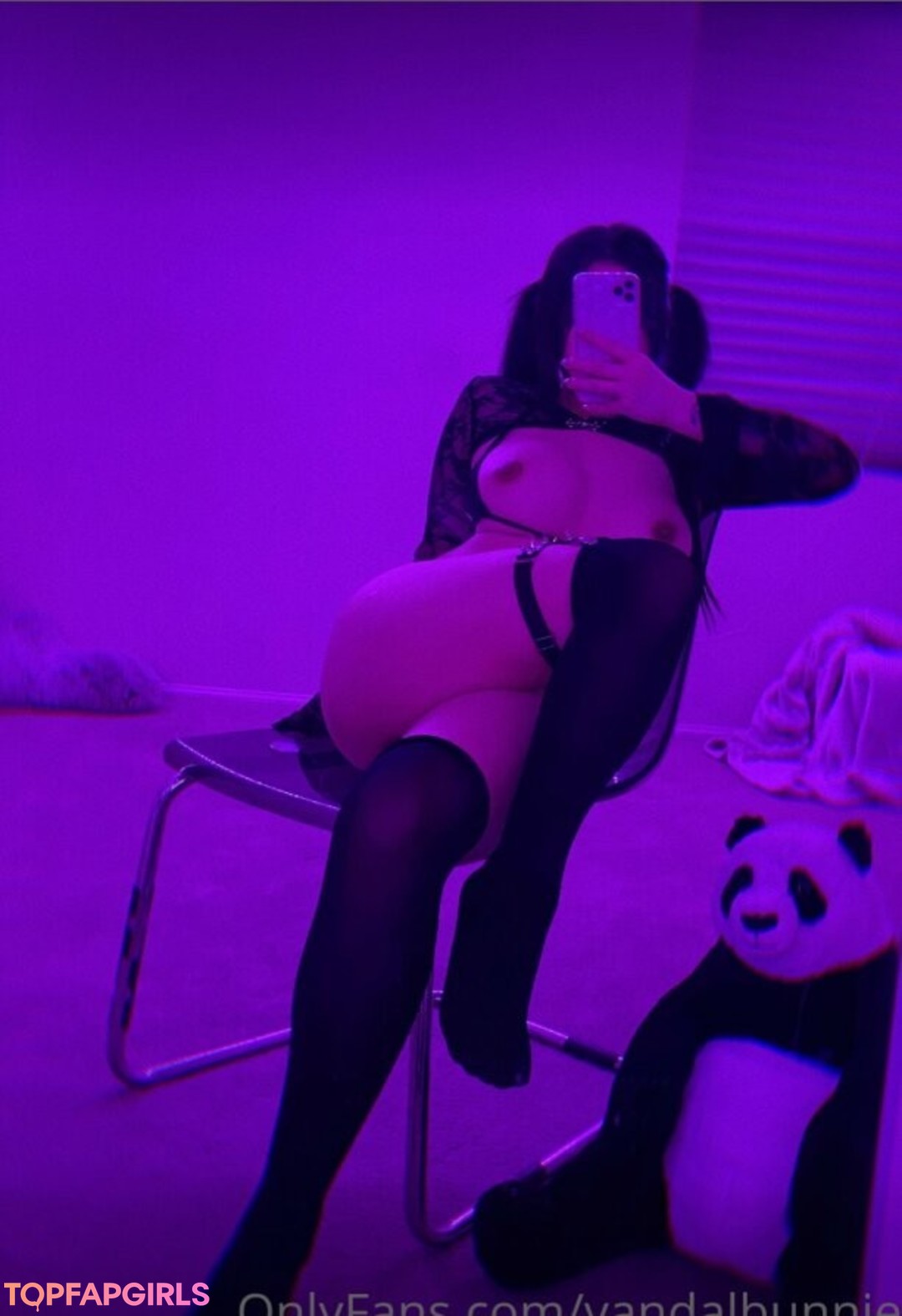 Photo nue de fuite OnlyFans de Vandalbunnie #163 Photo nue de fuite OnlyFans de Vandalbunnie #163