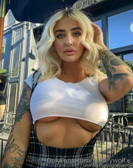 Ashley Wolf