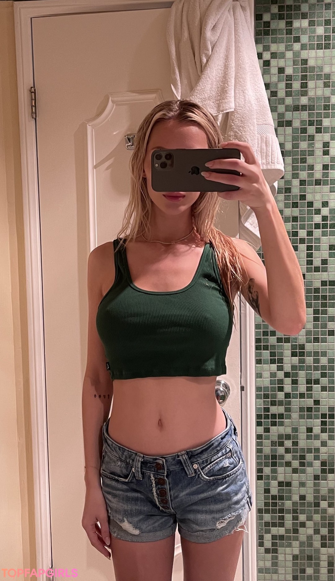 Photo nue de fuite OnlyFans de Kaylen #200 Photo nue de fuite OnlyFans de Kaylen #200