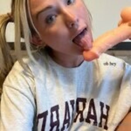 Kelly Kay
