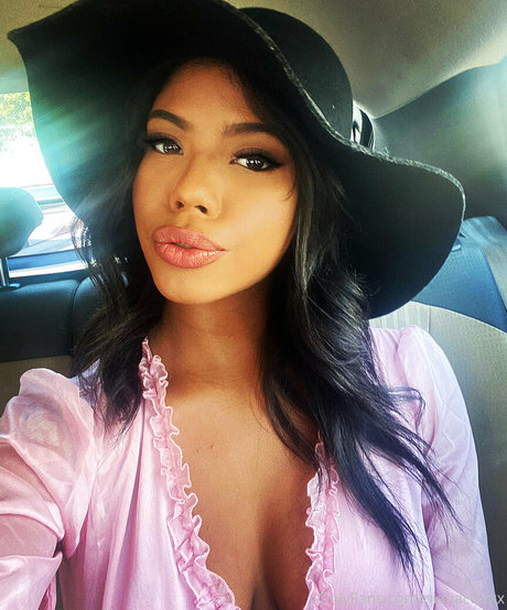 Nia Nacci