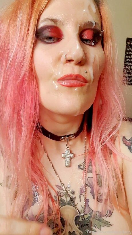 Photo nue de fuite OnlyFans de Ann Darcy
