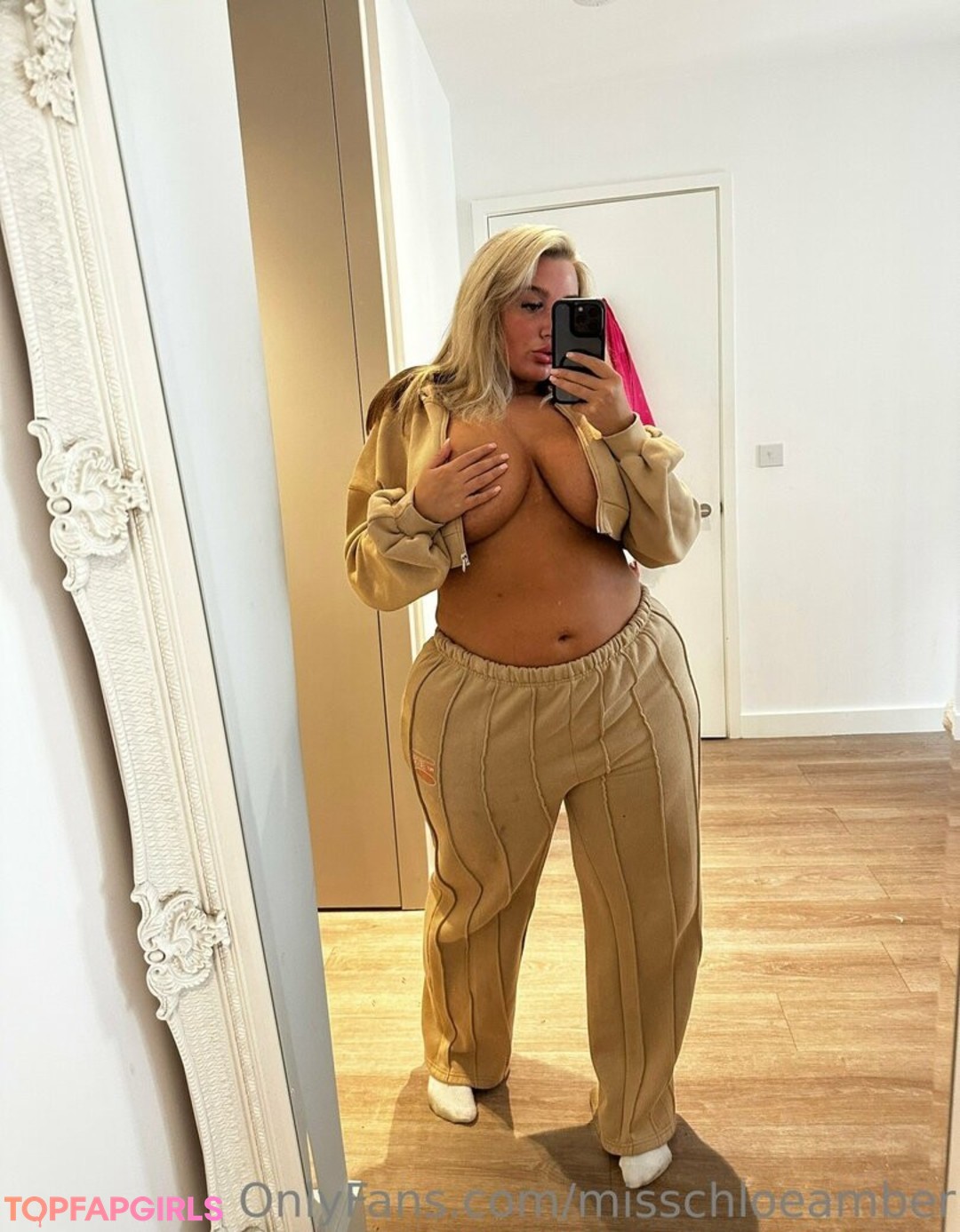 Photo nue de fuite OnlyFans de Misschloeamber #42 Photo nue de fuite OnlyFans de Misschloeamber #42