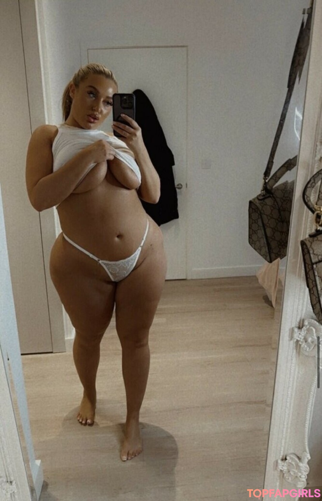 Photo nue de fuite OnlyFans de Misschloeamber #6 Photo nue de fuite OnlyFans de Misschloeamber #6