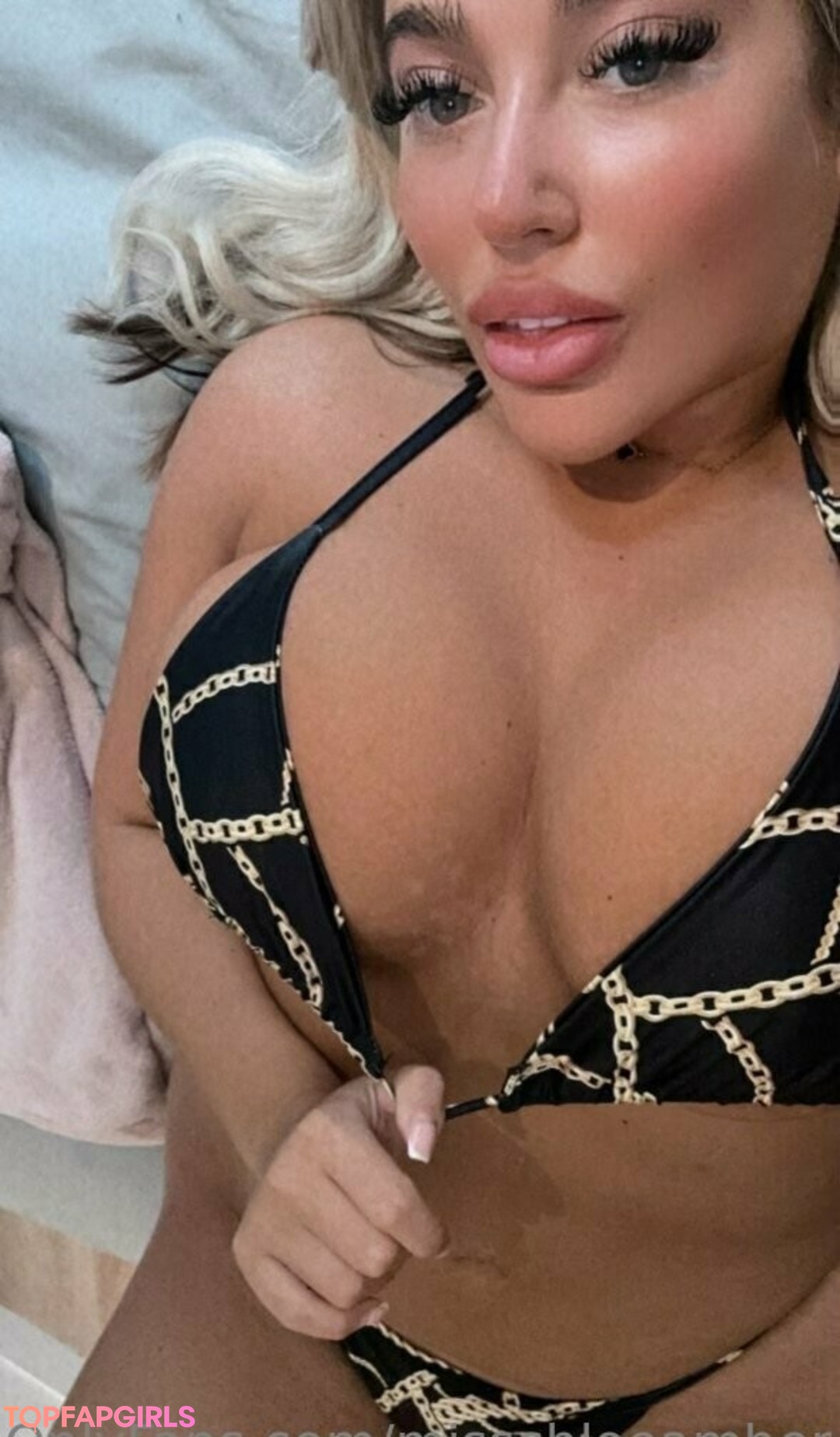 Photo nue de fuite OnlyFans de Misschloeamber #60 Photo nue de fuite OnlyFans de Misschloeamber #60