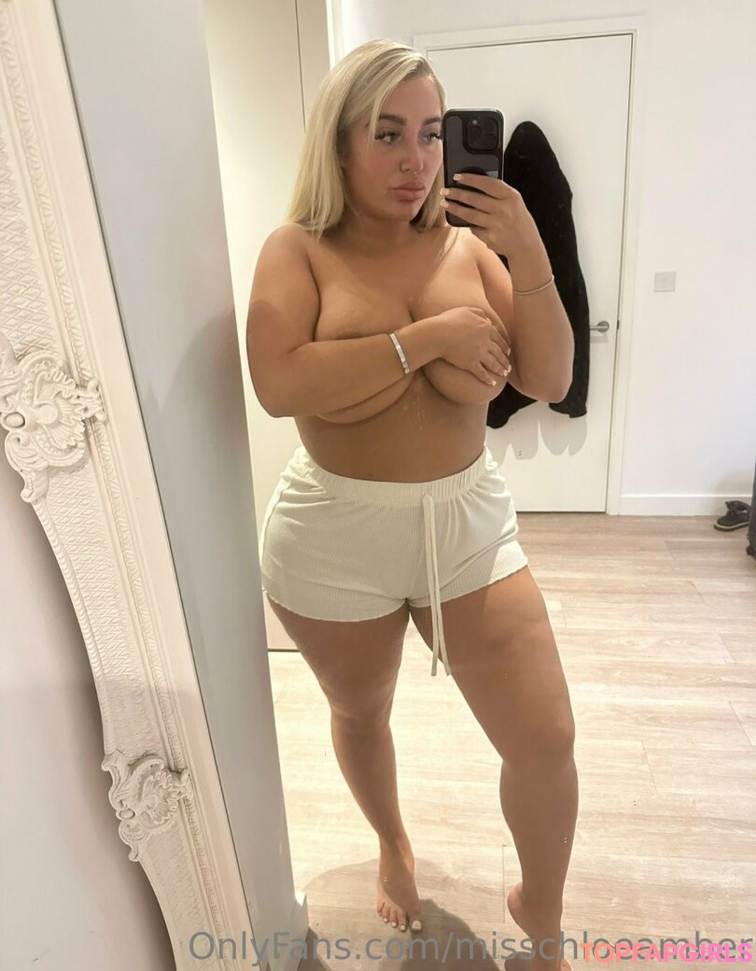 Photo nue de fuite OnlyFans de Misschloeamber #88 Photo nue de fuite OnlyFans de Misschloeamber #88