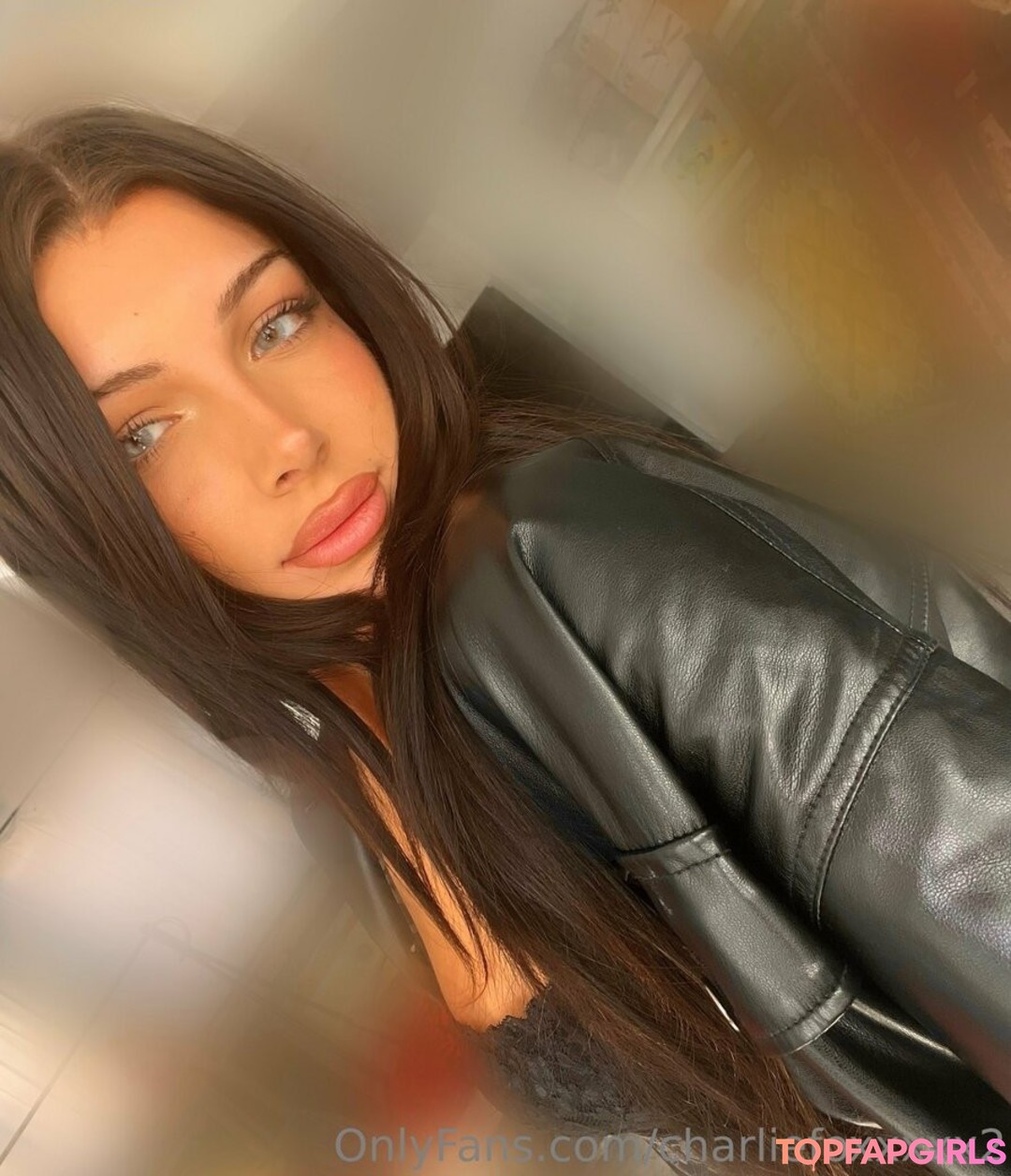 Photo nue de fuite OnlyFans de Charliefoxxxxx2 #33 Photo nue de fuite OnlyFans de Charliefoxxxxx2 #33