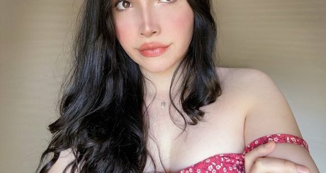 Photo nue de fuite OnlyFans de Ariangelsfree