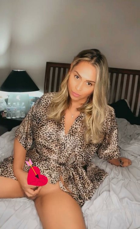 Photo nue de fuite OnlyFans de Adrianna Vega