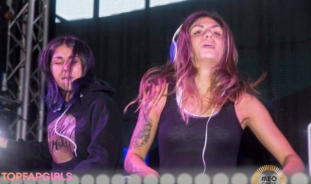 Photo nue de fuite OnlyFans de Krewella #58 Photo nue de fuite OnlyFans de Krewella #58