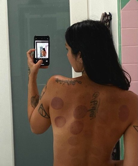Photo nue de fuite OnlyFans de Krewella