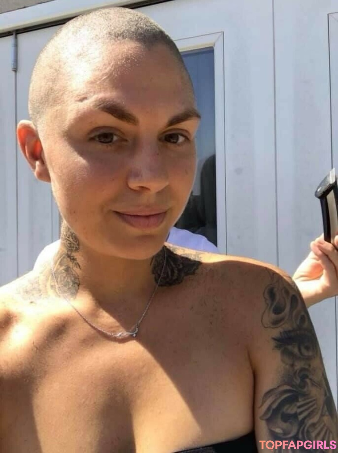 Photo nue de fuite OnlyFans de Krewella #84 Photo nue de fuite OnlyFans de Krewella #84