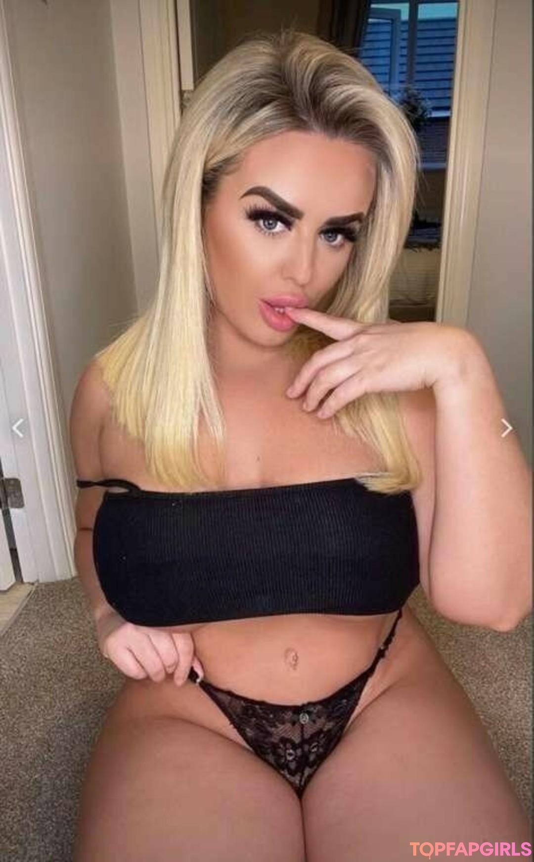 Photo nue de fuite OnlyFans de Emilyjones #21 Photo nue de fuite OnlyFans de Emilyjones #21