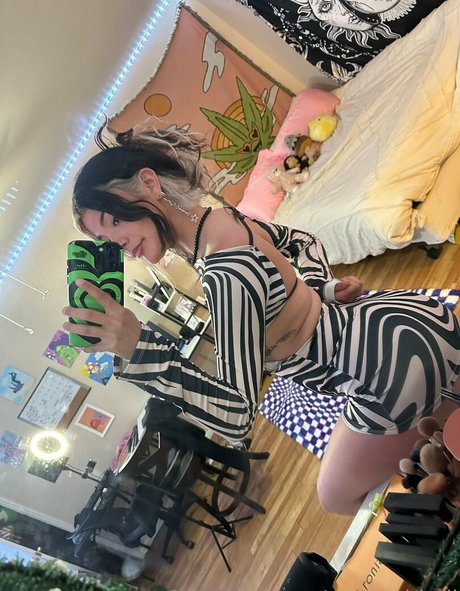 Photo nue de fuite OnlyFans de Paintedladi