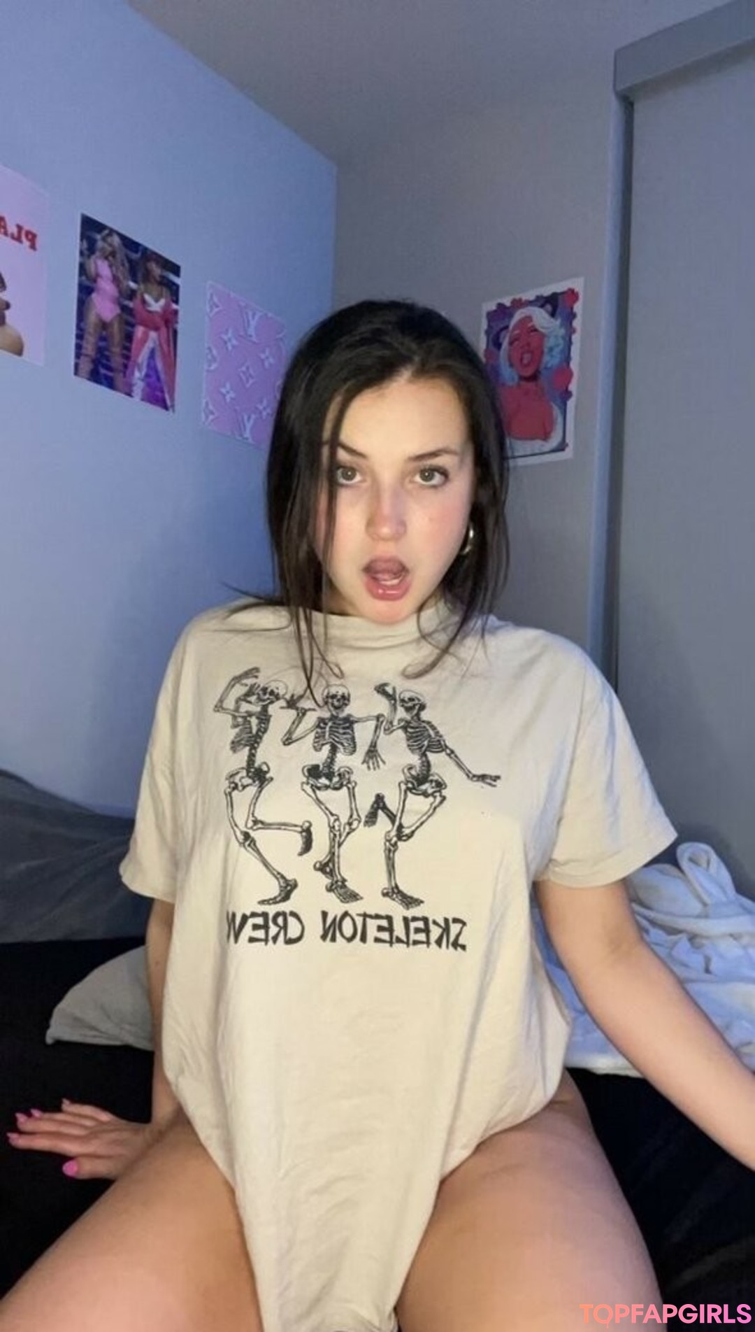 Photo nue de fuite OnlyFans de Amandaclaire18 #3 Photo nue de fuite OnlyFans de Amandaclaire18 #3