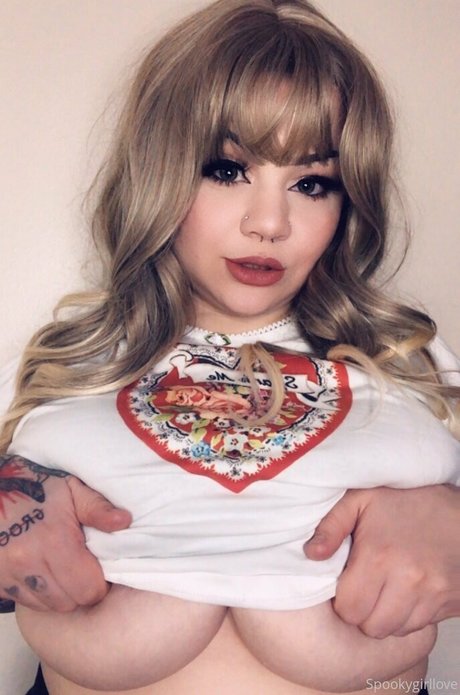 SpookyGirlLove