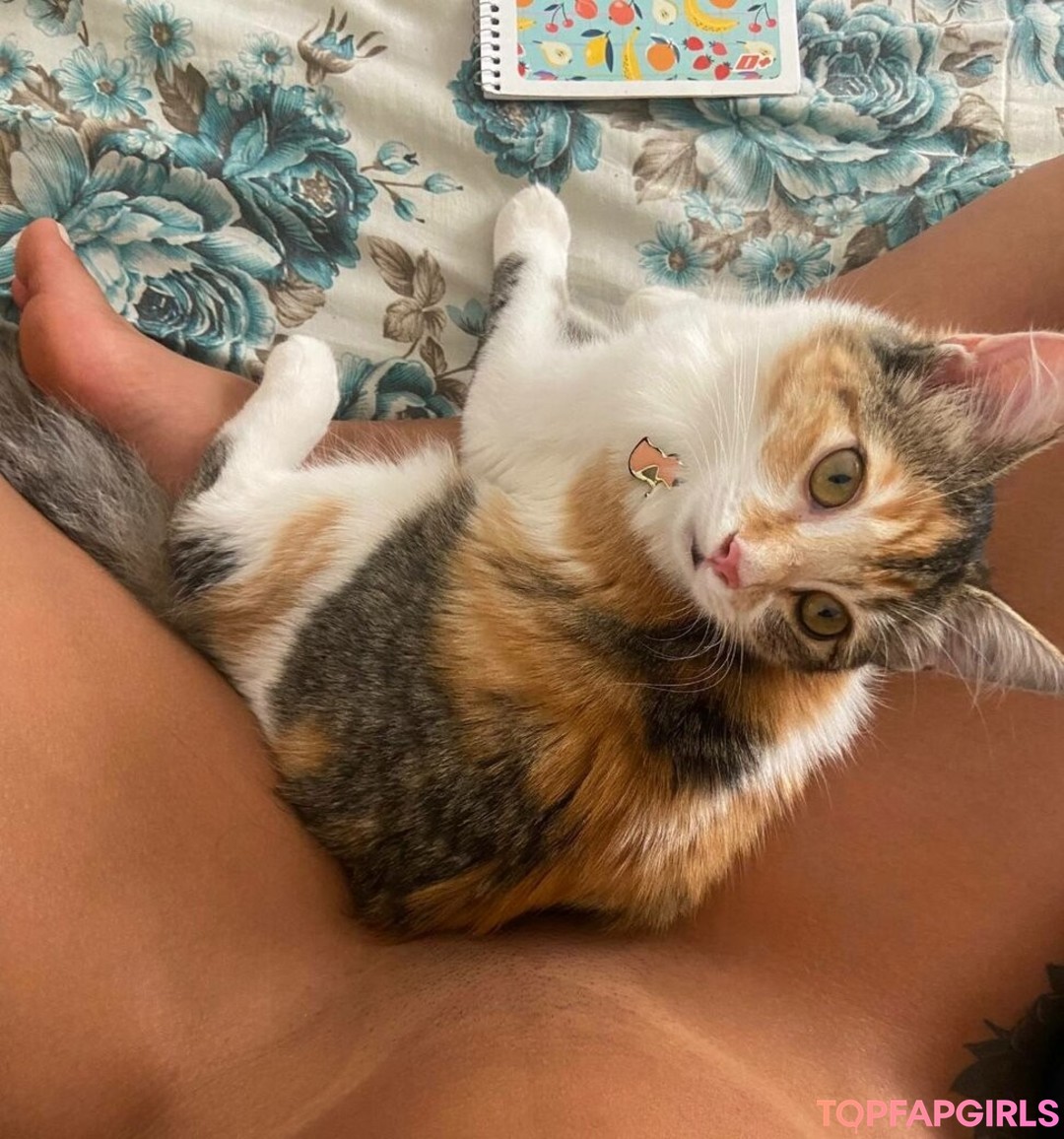 Photo nue de fuite OnlyFans de Carla Figueira #11 Photo nue de fuite OnlyFans de Carla Figueira #11