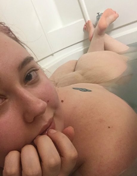 Photo nue de fuite OnlyFans de Misshoneycatt