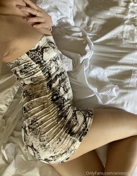 Photo nue de fuite OnlyFans de Anistonbleu