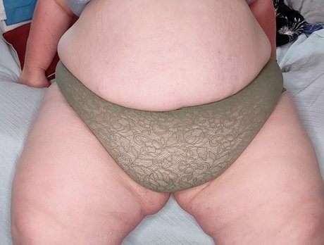 Juicybootybbw
