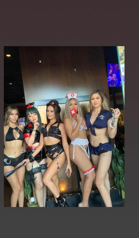 Cafe Lu Girls