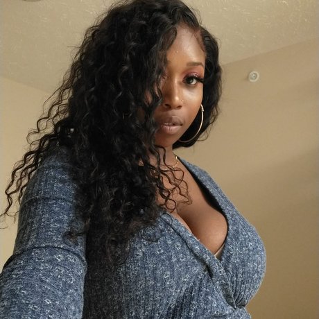 Photo nue de fuite OnlyFans de Tayy Baby