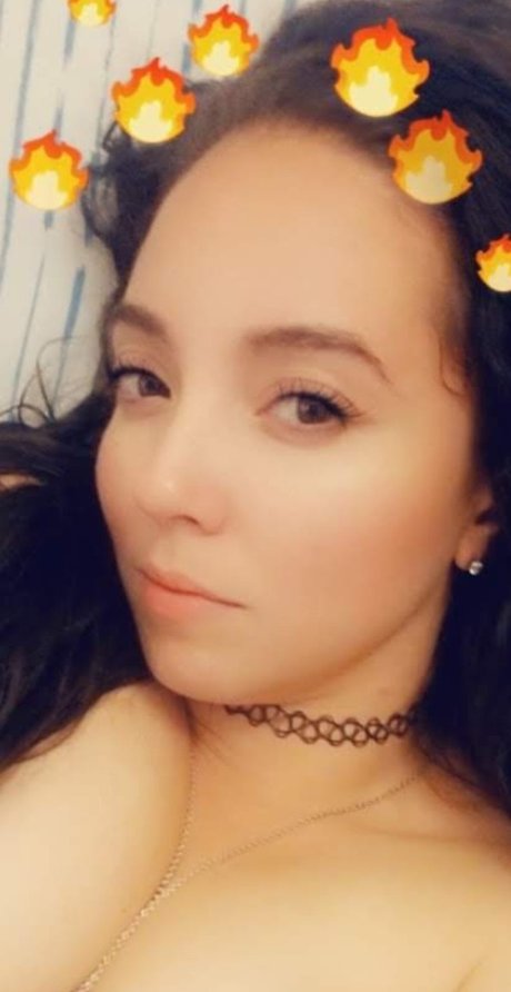 Photo nue de fuite OnlyFans de Sexy Evil And  Angel