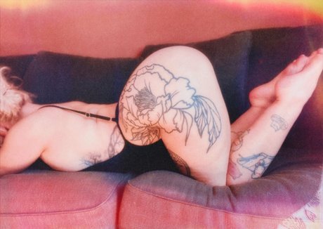 Photo nue de fuite OnlyFans de Saintemarnie