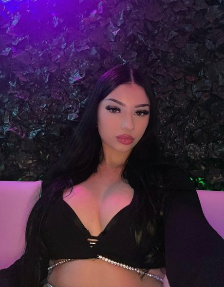 Photo nue de fuite OnlyFans de Leslie Emma