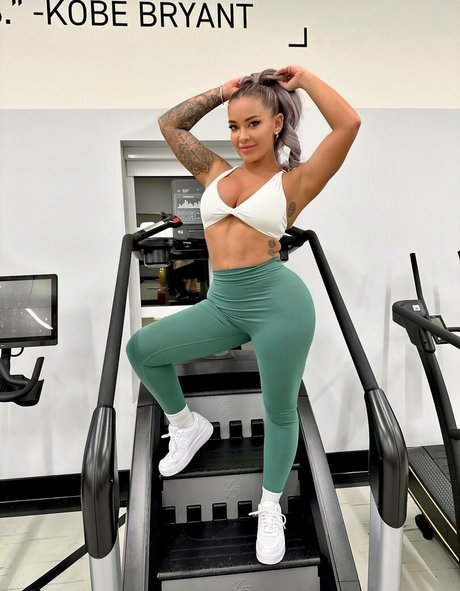 Itshayleydavies_free