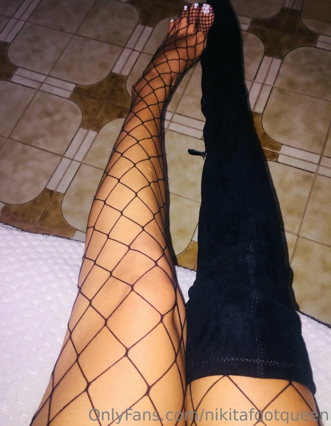 Photo nue de fuite OnlyFans de Nikitafootqueen #20 Photo nue de fuite OnlyFans de Nikitafootqueen #20