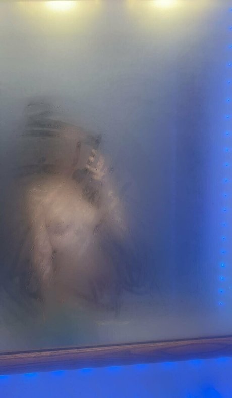 Photo nue de fuite OnlyFans de Saltysavanna03