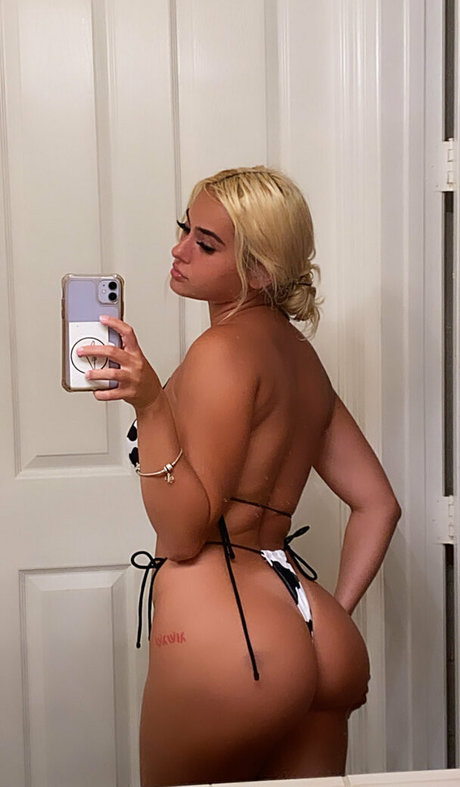 Olivia_snow69