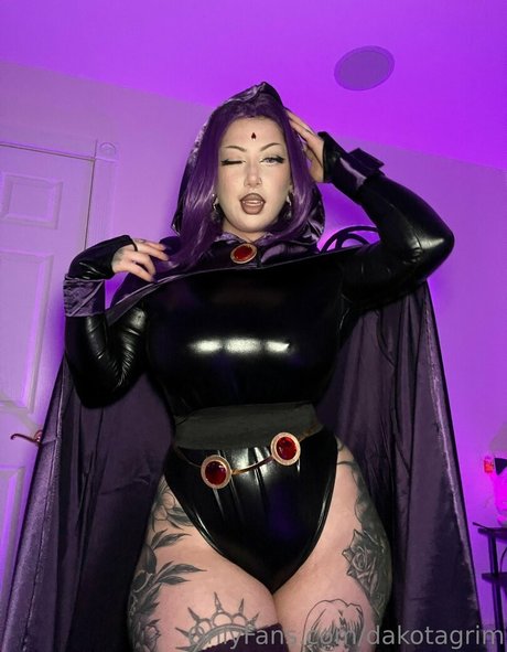 Photo nue de fuite OnlyFans de Ravengriim