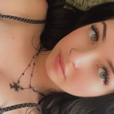 Lily B