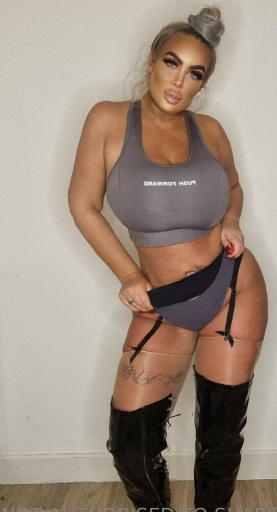 Photo nue de fuite OnlyFans de Princess Levi #83 Photo nue de fuite OnlyFans de Princess Levi #83