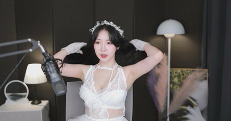 Photo nue de fuite OnlyFans de Bj Pyuri