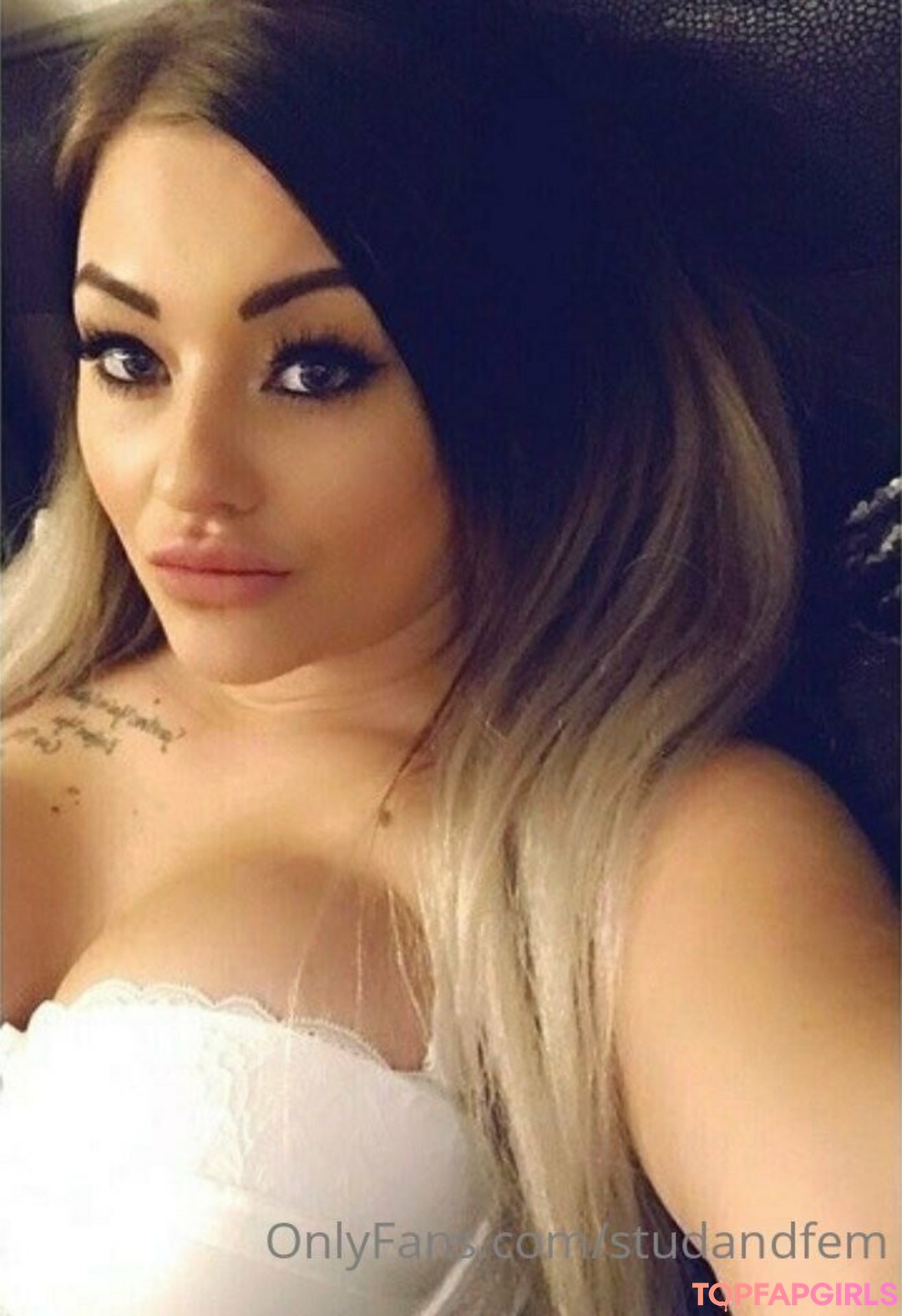 Photo nue de fuite OnlyFans de Reallesbiansx #28 Photo nue de fuite OnlyFans de Reallesbiansx #28