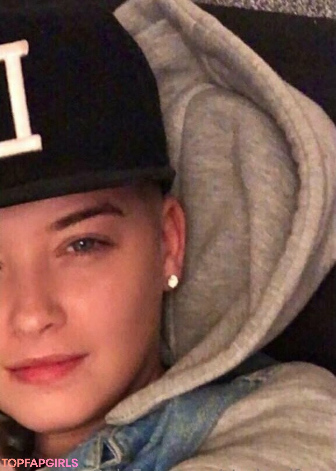 Photo nue de fuite OnlyFans de Reallesbiansx #37 Photo nue de fuite OnlyFans de Reallesbiansx #37