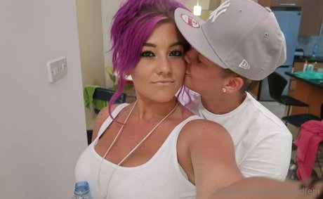 Photo nue de fuite OnlyFans de Reallesbiansx