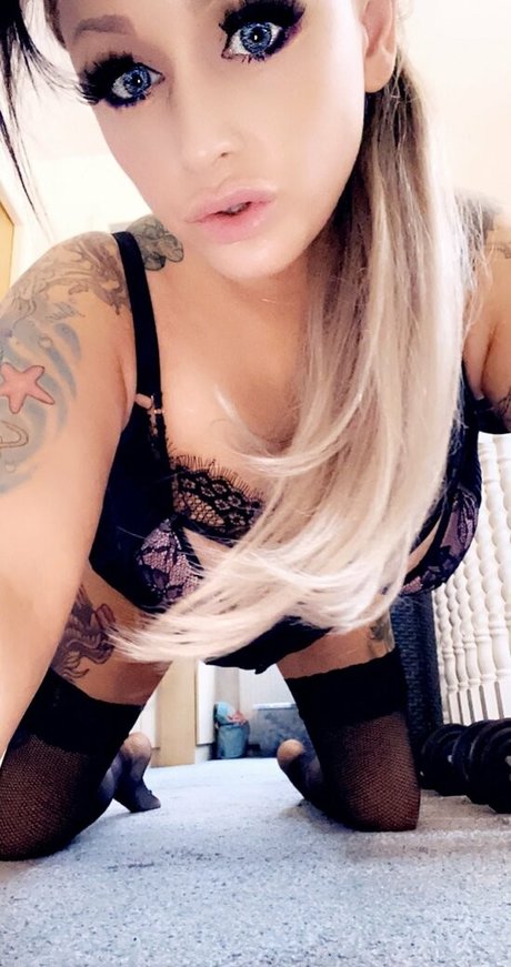Hot_mum_skyler