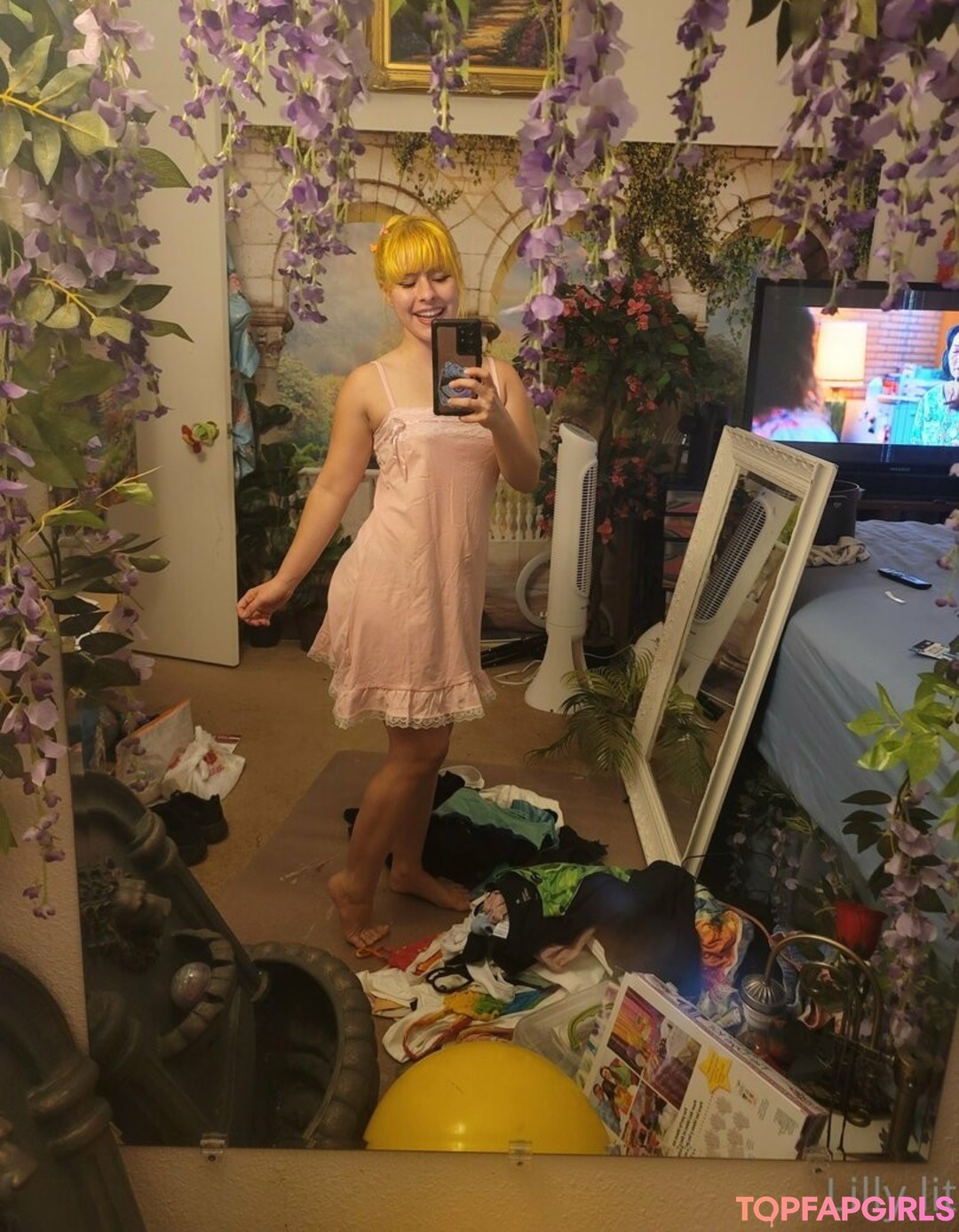 Photo nue de fuite OnlyFans de Lilly Lit #61 Photo nue de fuite OnlyFans de Lilly Lit #61