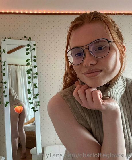 Charlotteglowsup