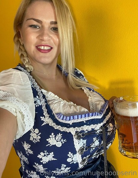 Hugeboobserin