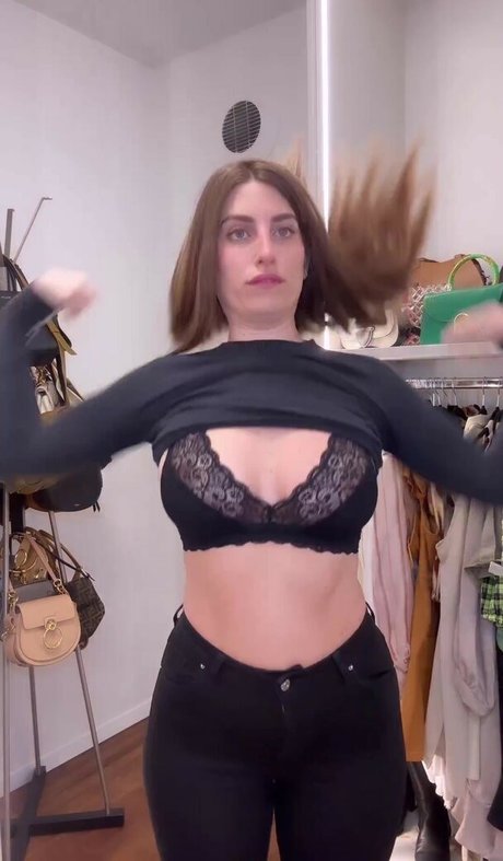 Photo nue de fuite OnlyFans de Dana Zarmon