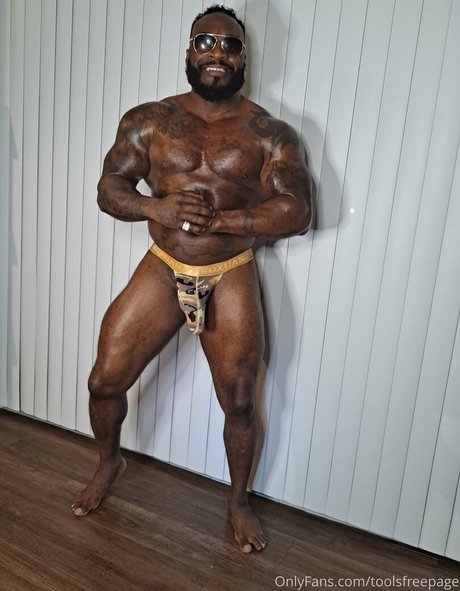 Toolsfreepage Photo nue de fuite OnlyFans de Toolsfreepage #59