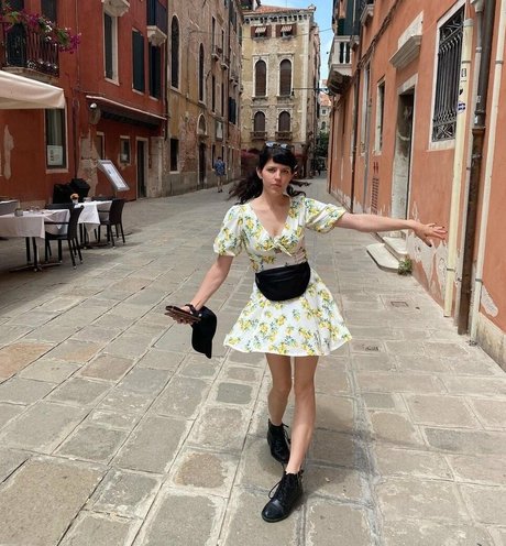 Photo nue de fuite OnlyFans de Emily Axford