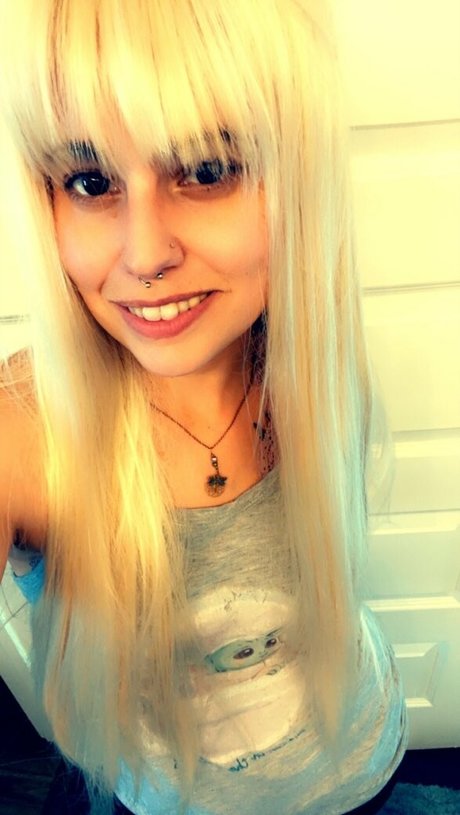 Photo nue de fuite OnlyFans de Petitetreat