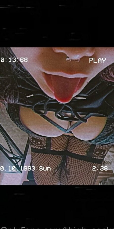 Thigh_socks