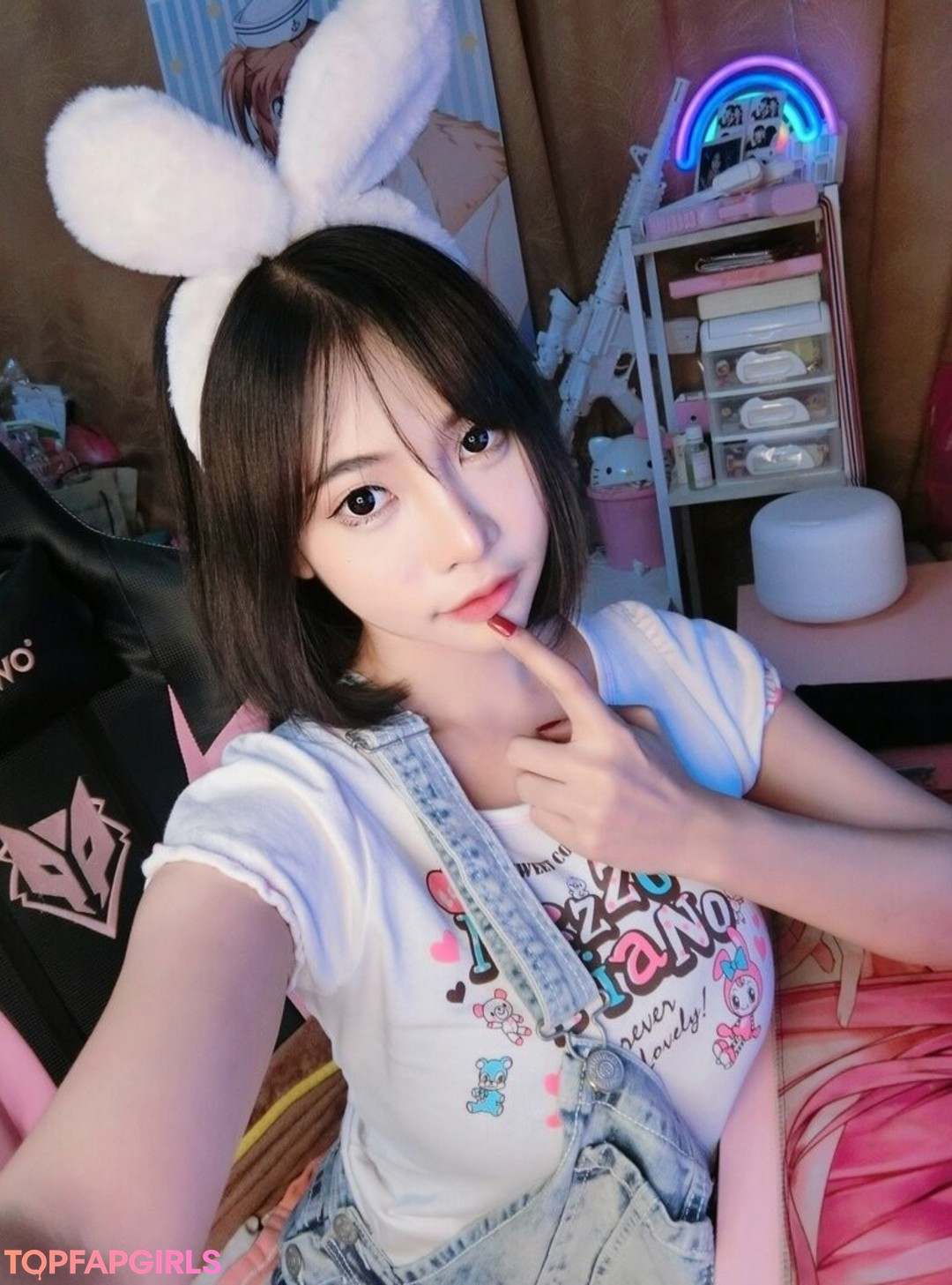 Photo nue de fuite OnlyFans de Ayumicn0 #4 Photo nue de fuite OnlyFans de Ayumicn0 #4